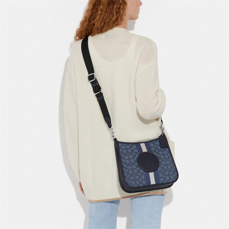 Geanta Dama Coach Dempsey File In Signature Jacquard With Stripe And Coach Patch Argintii Bleumarin Colorati | Romania-712658