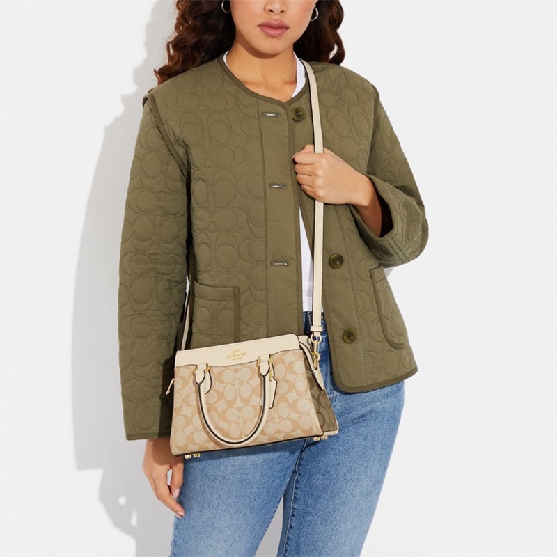 Geanta De Mana Dama Coach Mini Darcie In Blocked Signature Canvas Aurii Kaki Deschis Colorati | Romania-612470