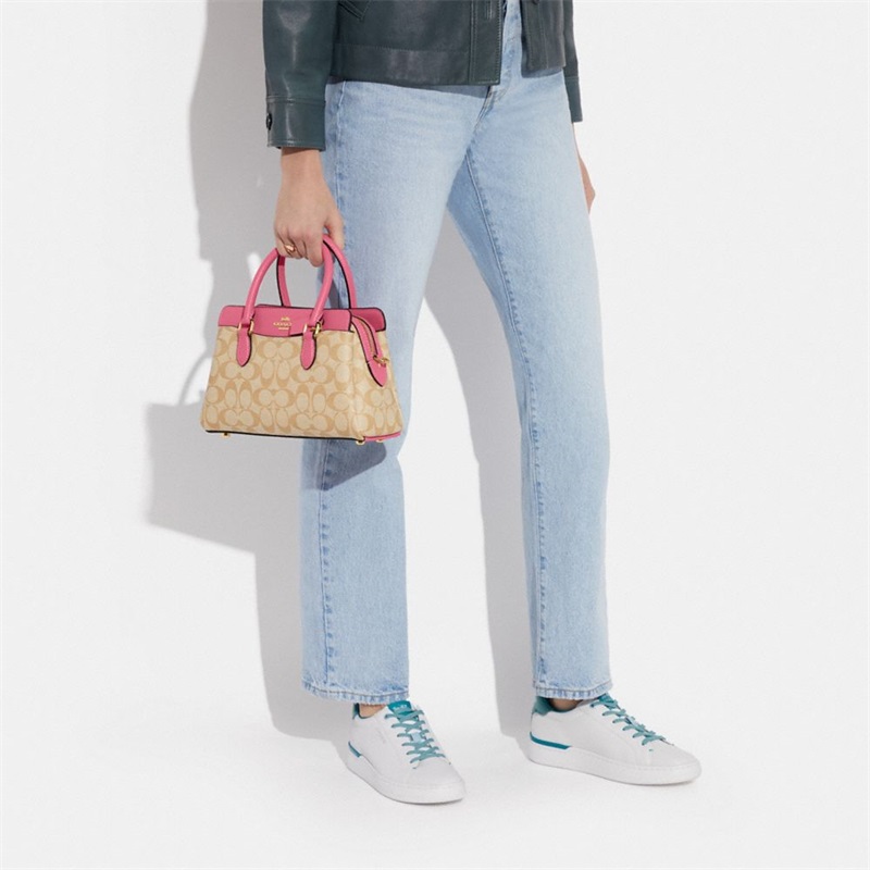 Geanta De Mana Dama Coach Mini Darcie In Signature Canvas Kaki Deschis | Romania-753906