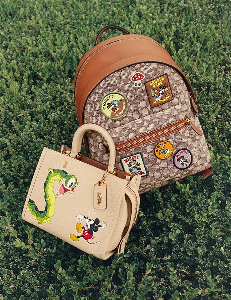 Geanta De Umar Dama Coach Disney X Coach Rogue 25 In Regenerative Leather With Mickey Mouse And Caterpillar Albi | Romania-413906