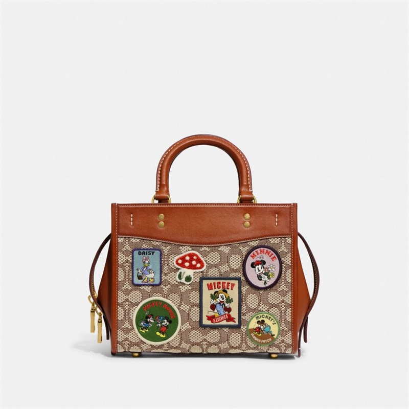 Geanta De Umar Dama Coach Disney X Coach Rogue 25 In Signature Textil Jacquard With Patches Colorati | Romania-968531