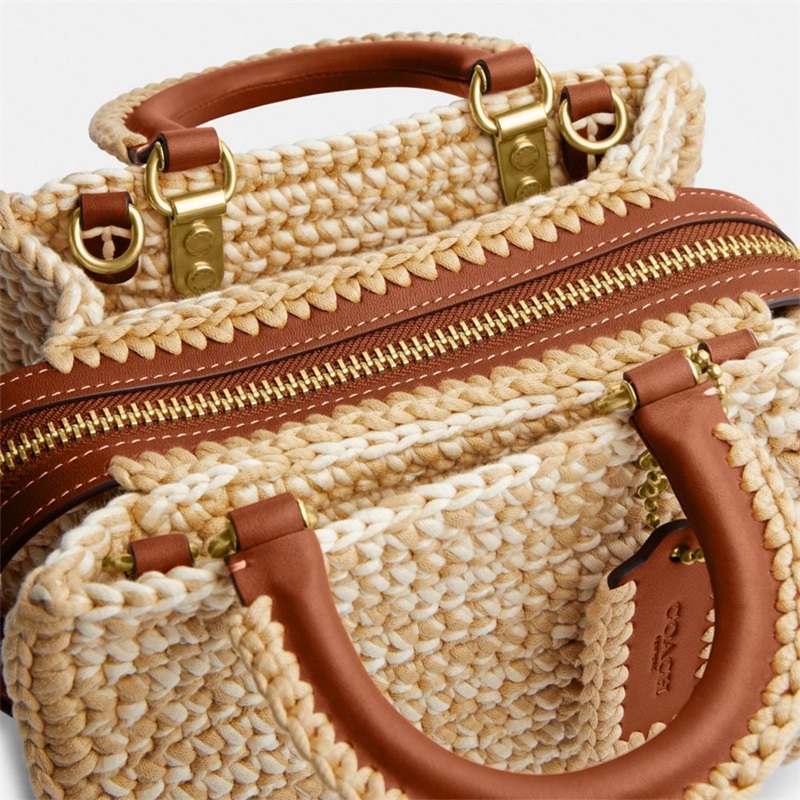 Geanta De Umar Dama Coach Rogue 20 With Crochet Albi Colorati | Romania-860749