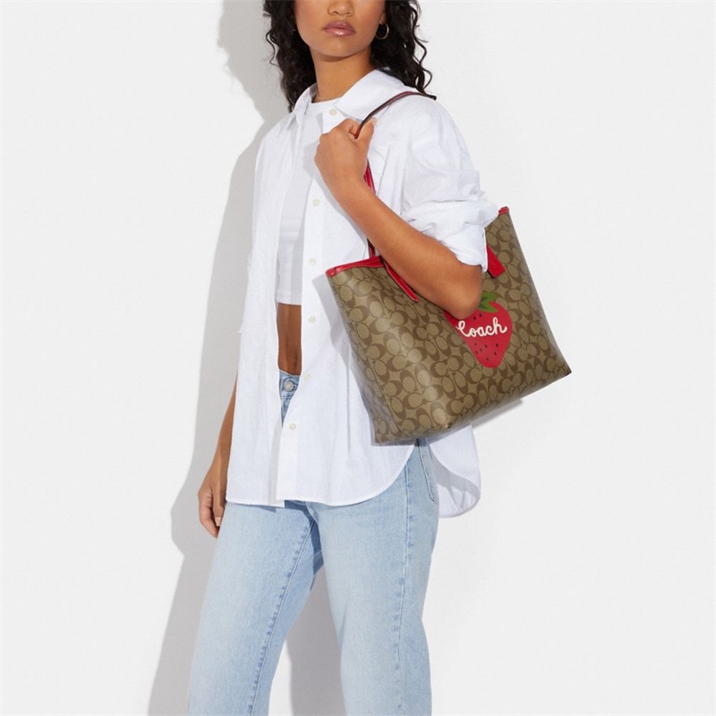 Geanta Tote Dama Coach City In Signature Canvas With Wild Strawberry Argintii Kaki Rosii | Romania-284175